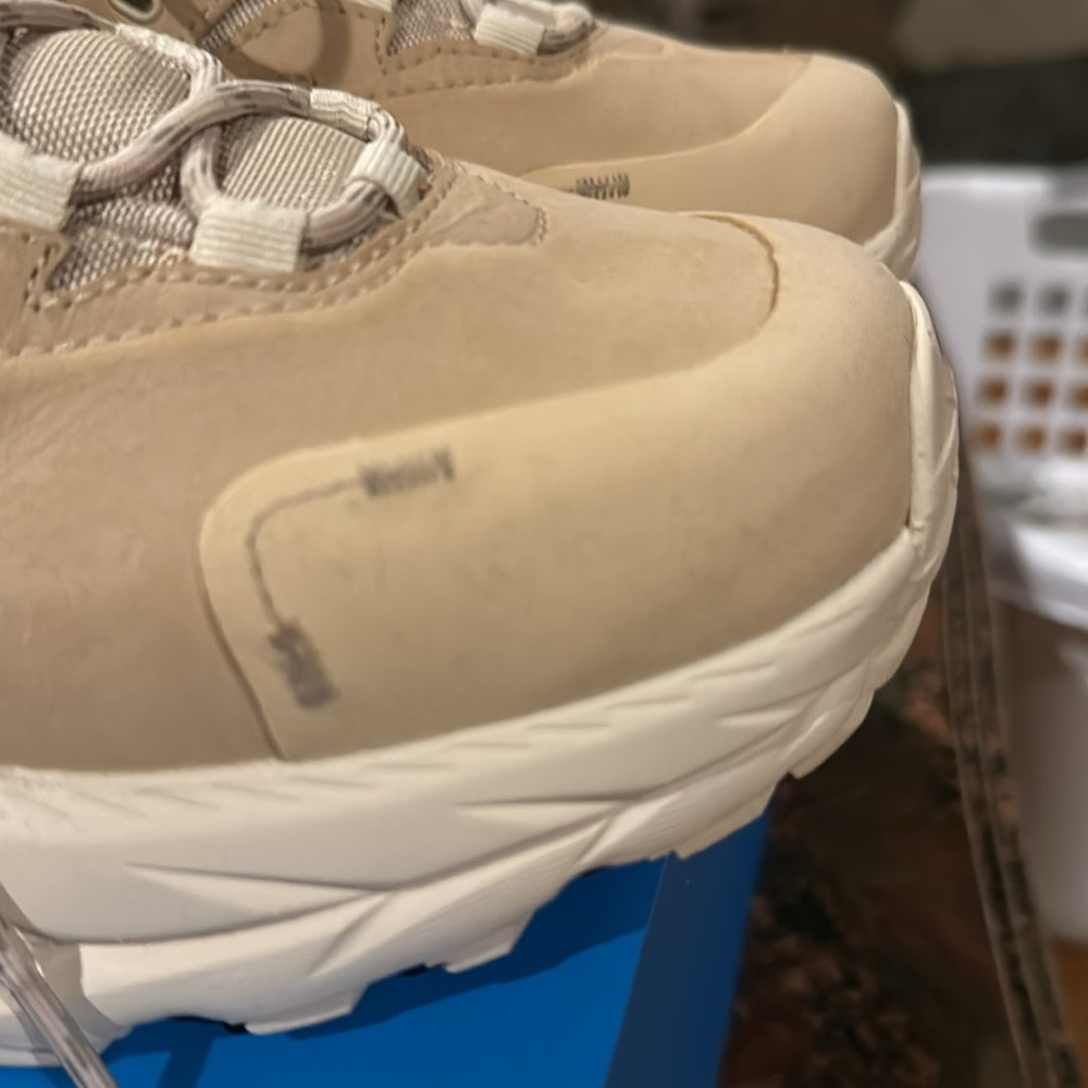 HOKA unisex KAHA 2 LOW GTX Gore-Tex Shifting Sand Eggnog Shoe - Picture 5 of 16